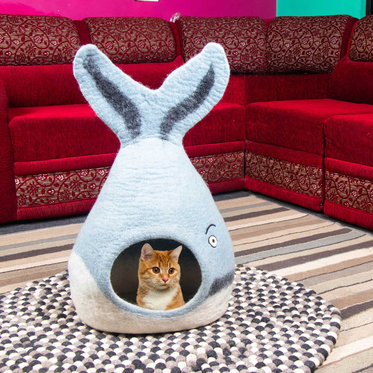 Premium Whale Tailed Felt Cat Cave, Wool cat cave, Handcrafted from Merino Wool