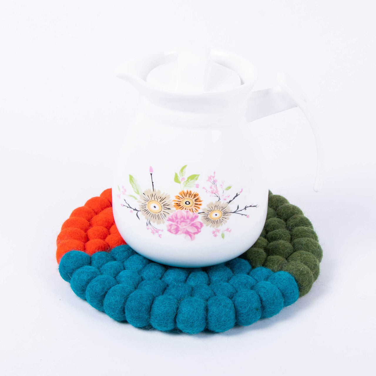 Round Shaped Multi Color Felt Ball Trivet