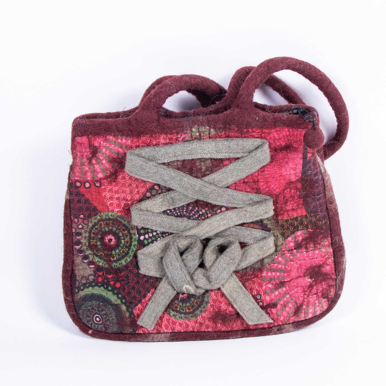 Botanical handmade denim and wool purse uniquely created by artisans in  Peru. threadsofhopetextiles.org threadsofhope… | Embroidery bags, Wool purse,  Handmade bags