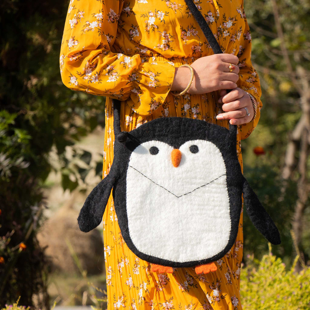 Penguin Face Woolen Side Bag