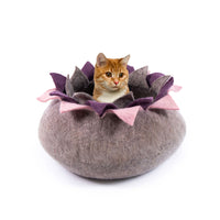 Thumbnail for Handcrafted felt cat bed